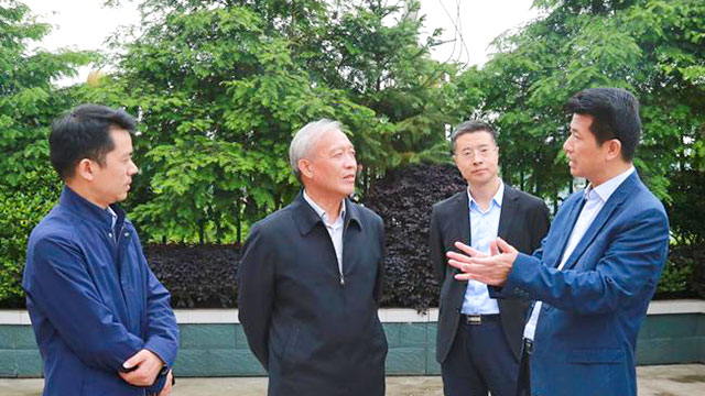 江蘇省調研組來宣恩縣調研脫貧攻堅工作